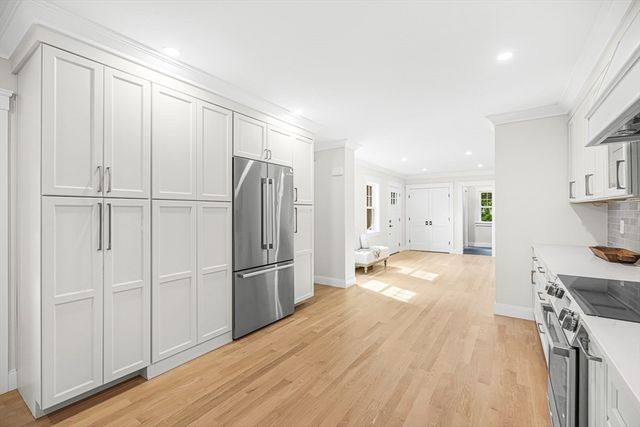 9 Brookside Place, Winchester, MA 01890