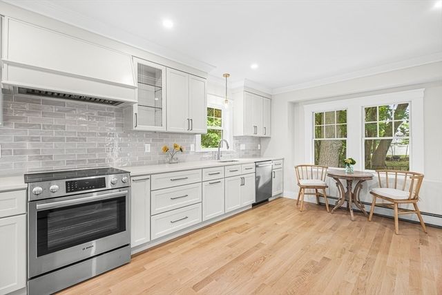 9 Brookside Place, Winchester, MA 01890