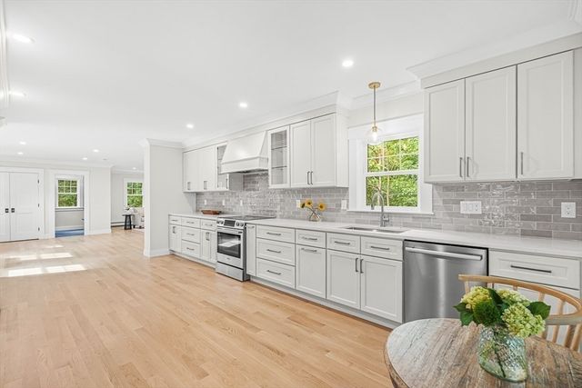 9 Brookside Place, Winchester, MA 01890