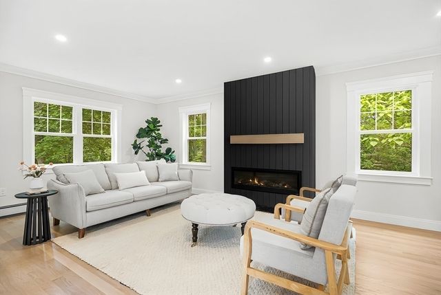 9 Brookside Place, Winchester, MA 01890