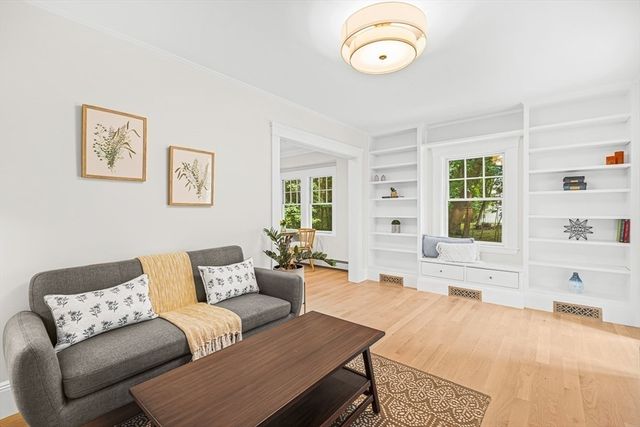 9 Brookside Place, Winchester, MA 01890
