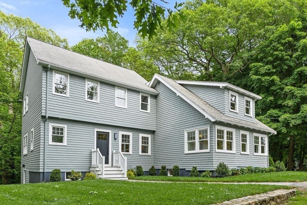9 Brookside Place, Winchester, MA 01890