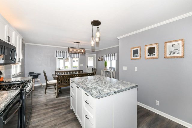 2957 S 103rd STREET, West Allis, WI 53227