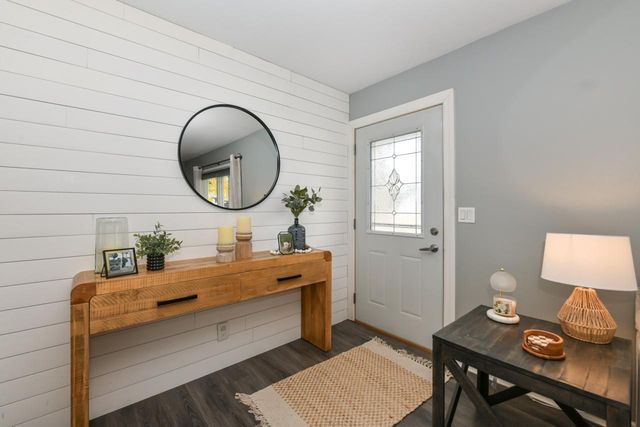 2957 S 103rd STREET, West Allis, WI 53227