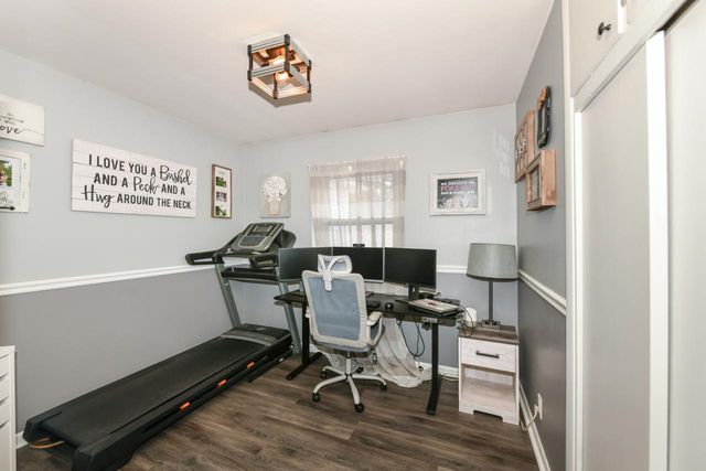 2957 S 103rd STREET, West Allis, WI 53227