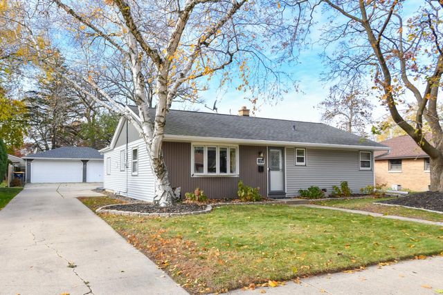 2957 S 103rd STREET, West Allis, WI 53227