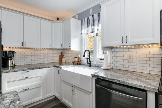 2957 S 103rd STREET, West Allis, WI 53227