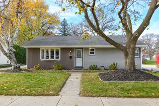2957 S 103rd STREET, West Allis, WI 53227