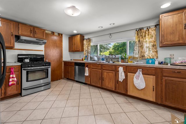 15112 Oldham Street, Taylor, MI 48180