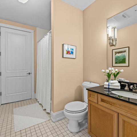 3535 Patten Road 4C, Highland Park, IL 60035