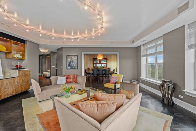 3535 Patten Road 4C, Highland Park, IL 60035