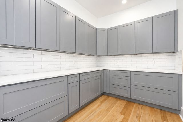 1684 Frank St, Edison Twp., NJ 08820