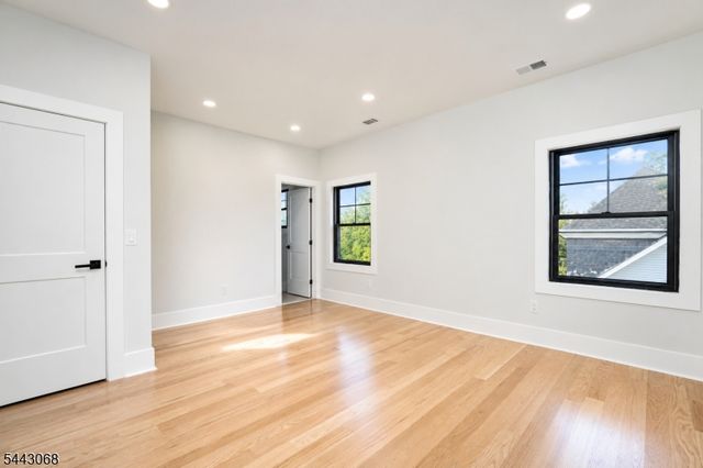 1684 Frank St, Edison Twp., NJ 08820