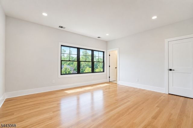 1684 Frank St, Edison Twp., NJ 08820