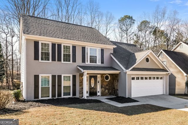 1070 Hunters Creek Court, Lawrenceville, GA 30043