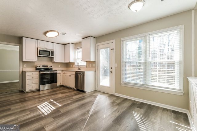 1070 Hunters Creek Court, Lawrenceville, GA 30043