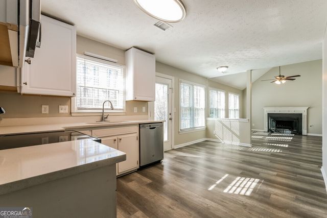 1070 Hunters Creek Court, Lawrenceville, GA 30043