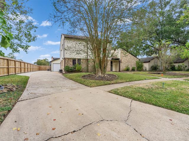 15703 Crestbrook Drive, Houston, TX 77059
