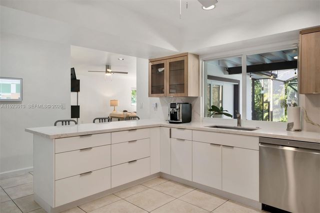 13502 SW 57th Ct, Pinecrest, FL 33156