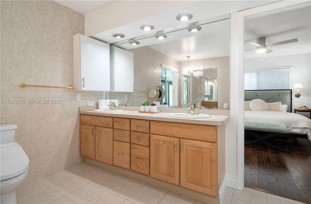 13502 SW 57th Ct, Pinecrest, FL 33156