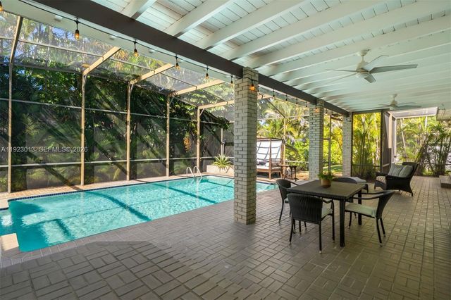 13502 SW 57th Ct, Pinecrest, FL 33156