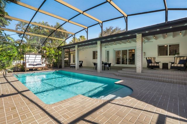 13502 SW 57th Ct, Pinecrest, FL 33156