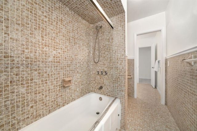 13502 SW 57th Ct, Pinecrest, FL 33156