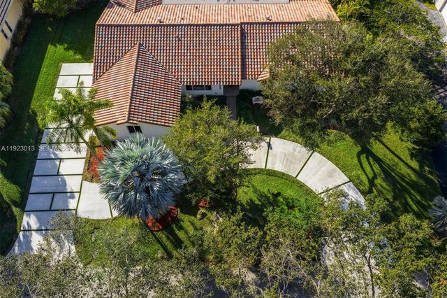 13502 SW 57th Ct, Pinecrest, FL 33156