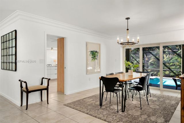 13502 SW 57th Ct, Pinecrest, FL 33156