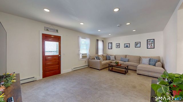 10-12 South A Street, Norwich, CT 06380