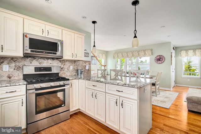 188 MORRIS BLVD, Manahawkin, NJ 08050