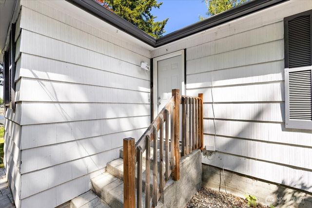3817 Shelby, Lynnwood, WA 98087
