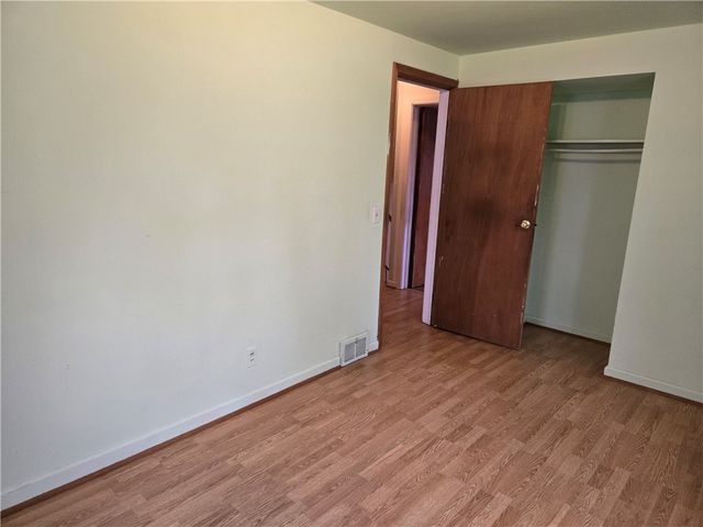 206 Haddon Road, Greece, NY 14626