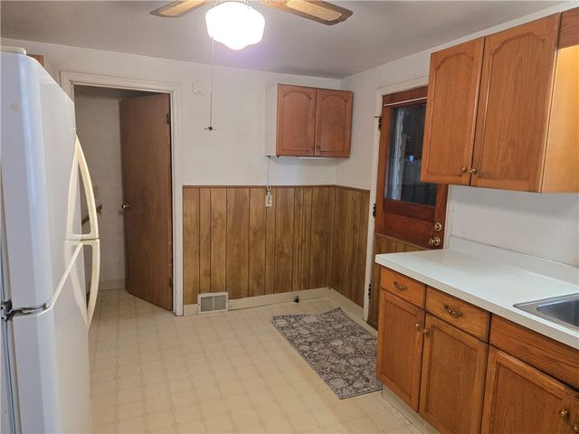 206 Haddon Road, Greece, NY 14626