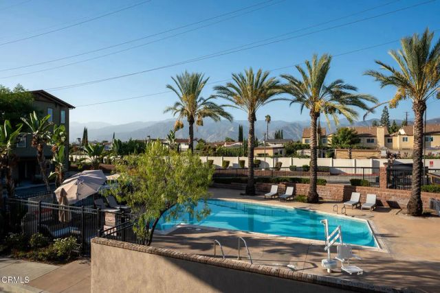 705 S Azusa Avenue G, Azusa, CA 91702