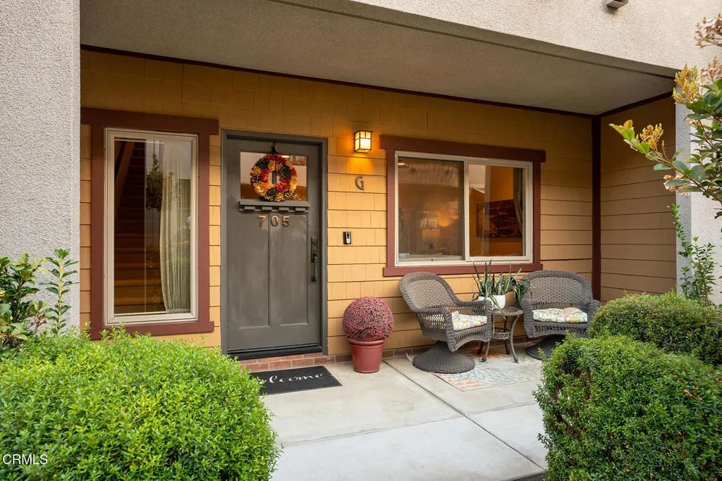 705 S Azusa Avenue G, Azusa, CA 91702