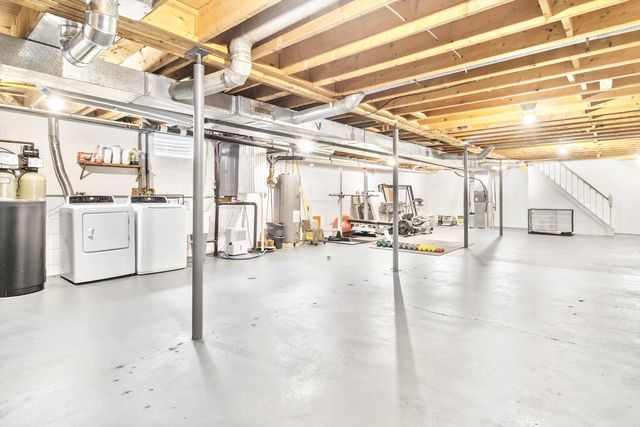 W1179 Stein Way, Ashippun, WI 53066