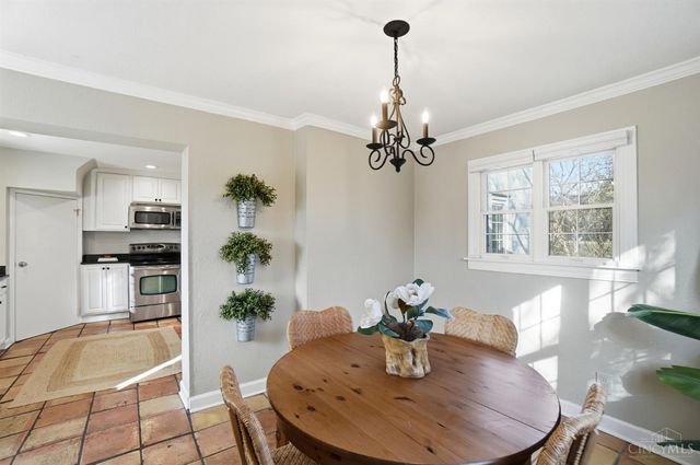 1 Hilltop Lane, Cincinnati, OH 45208