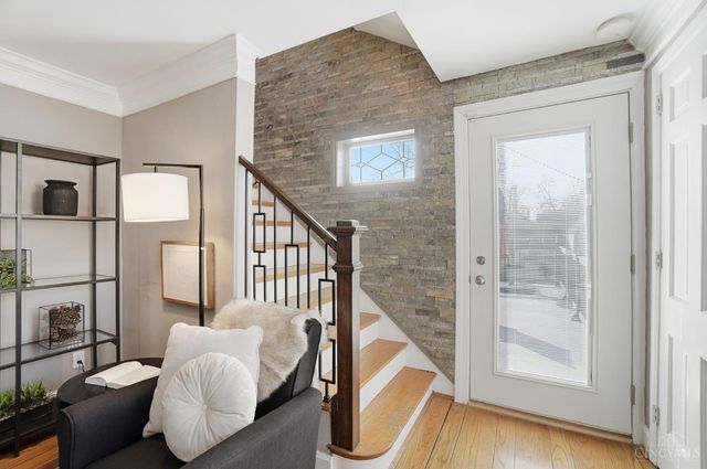 1 Hilltop Lane, Cincinnati, OH 45208