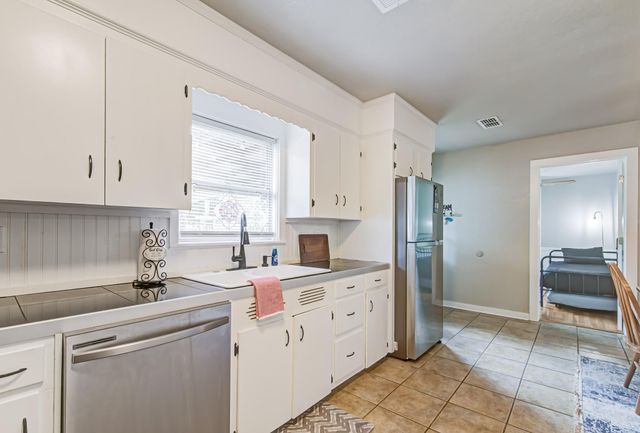 2508 W Elvinta Street, Baytown, TX 77520