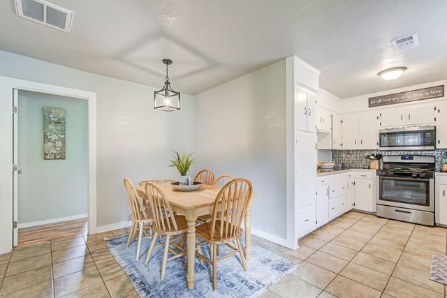 2508 W Elvinta Street, Baytown, TX 77520
