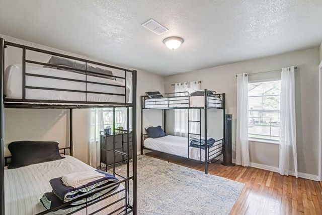 2508 W Elvinta Street, Baytown, TX 77520