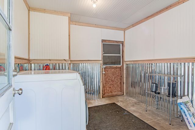2508 W Elvinta Street, Baytown, TX 77520