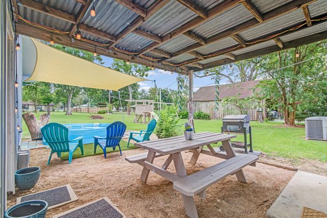 2508 W Elvinta Street, Baytown, TX 77520