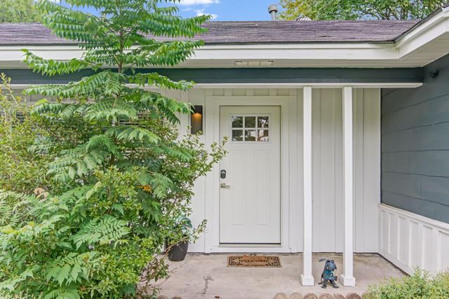 2508 W Elvinta Street, Baytown, TX 77520