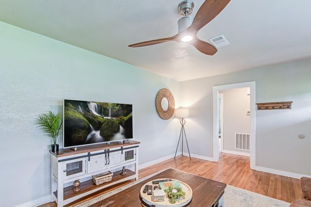 2508 W Elvinta Street, Baytown, TX 77520