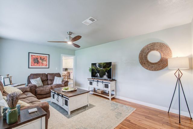 2508 W Elvinta Street, Baytown, TX 77520