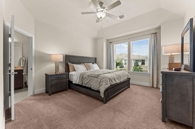 1717 Roseburg DR, Austin, TX 78754