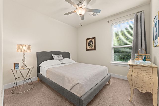 1717 Roseburg DR, Austin, TX 78754