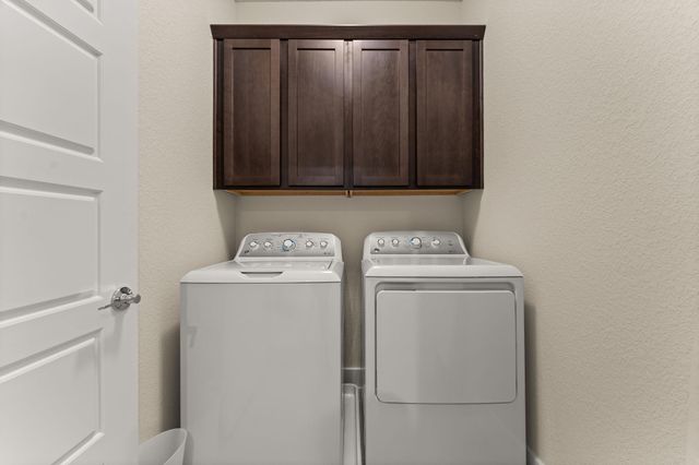 1717 Roseburg DR, Austin, TX 78754